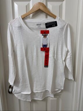 Kirkland Signature White V-Neck Slub Knit Top